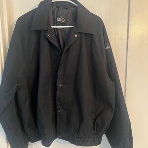 ALO Yoga women’s black bomber style Jacket. Size Large